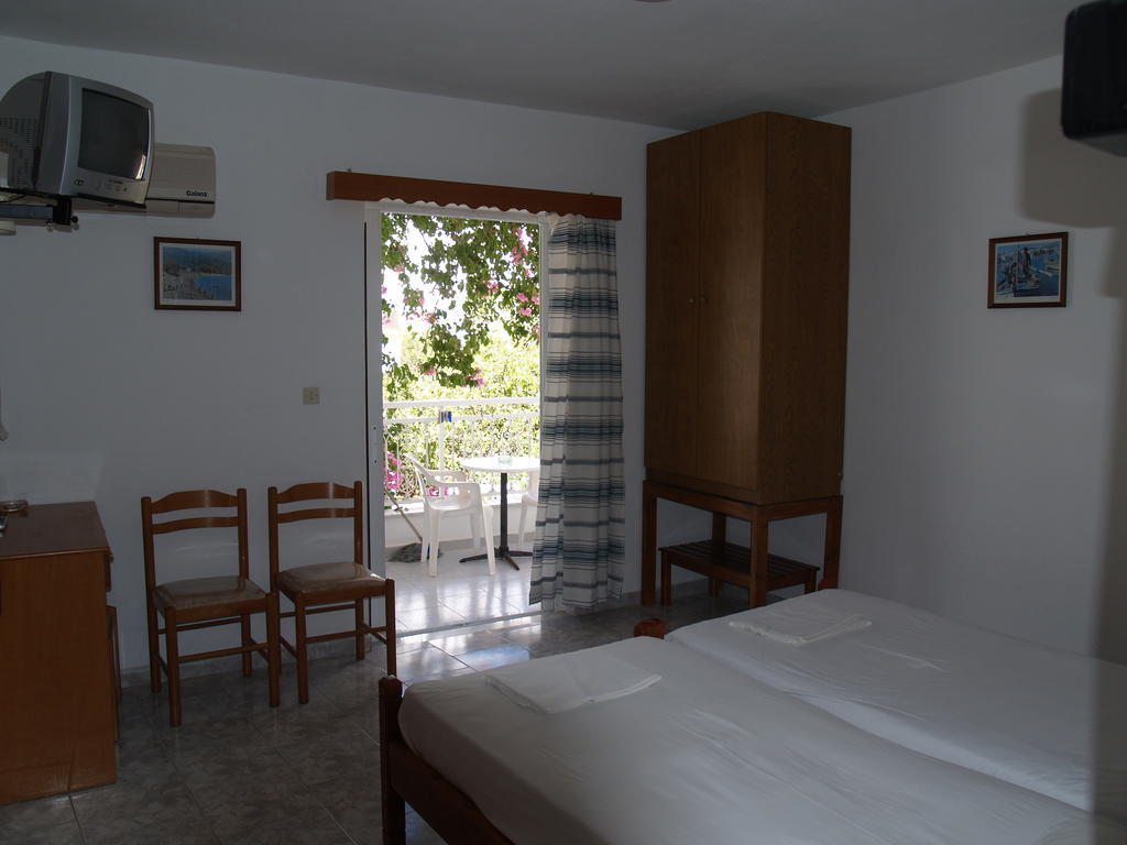 Roses Studios Карпатос Номер фото